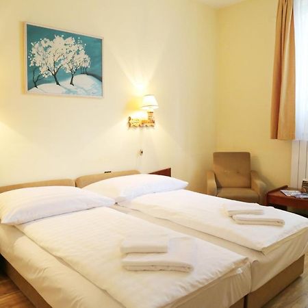 Hotel Bara Gellert Βουδαπέστη Εξωτερικό φωτογραφία